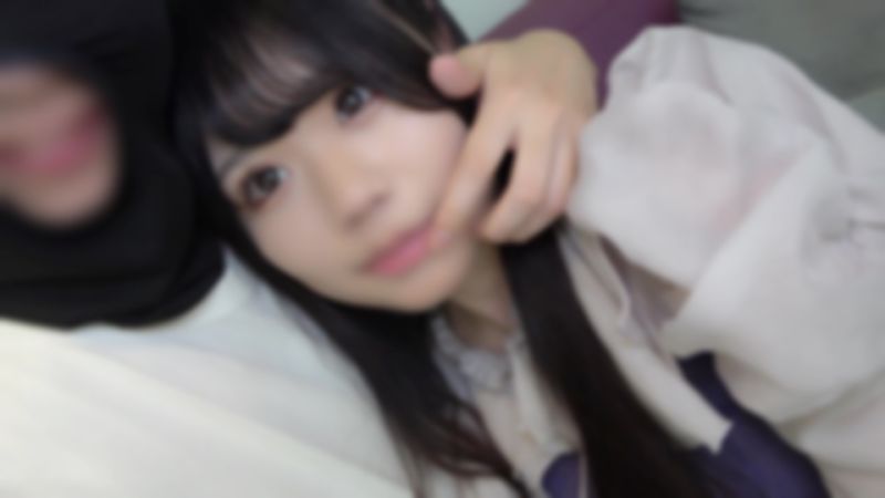 就讀立教大學的18歲苗條美腳惠理奈醬。想要遊玩費用欺騙個人用無許可中出攝影。